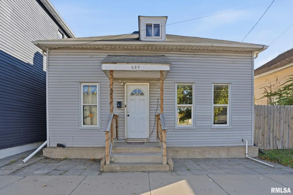 625 N Division Street, Davenport, IA 52802 - Image #1