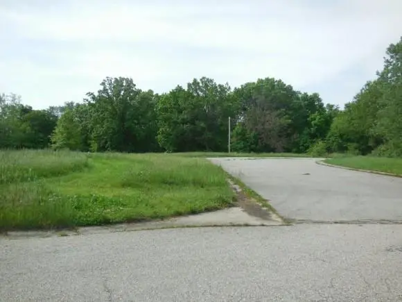 1207 Cliffview Drive, Effingham, IL 62401 - Image #1