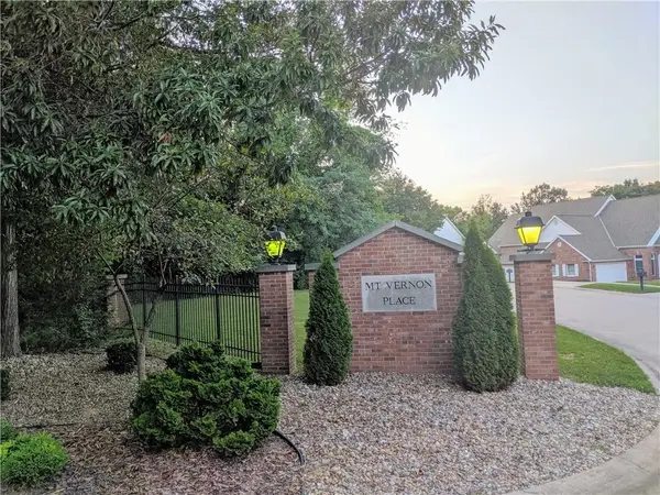 4412, 4414, 4416 Mt Vernon Place, Decatur, IL 62521