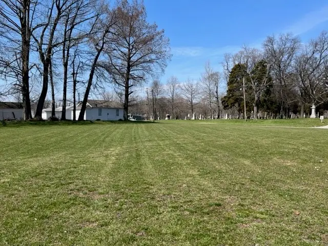 926 E Fayette Avenue, Effingham, IL 62401 - Image #2