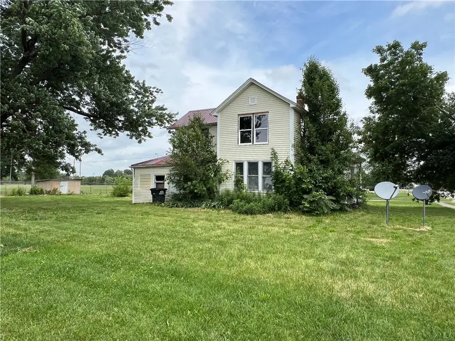 703 Route 37 Highway, Edgewood, IL 62426 - Image #2