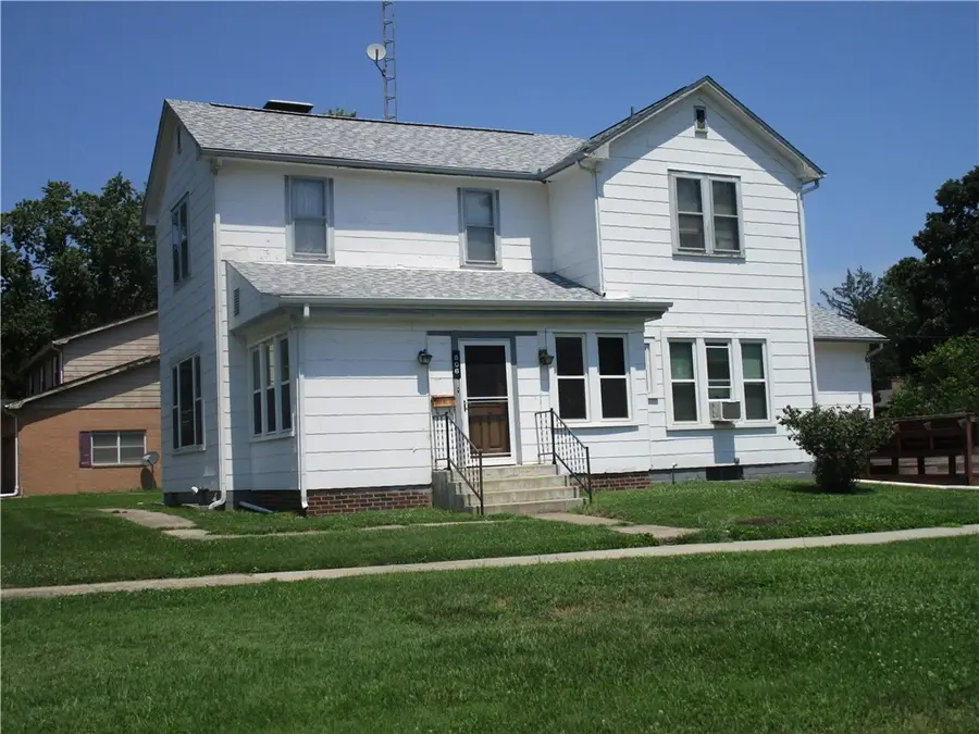506 W 5th Street, Pana, IL 62557 - #3
