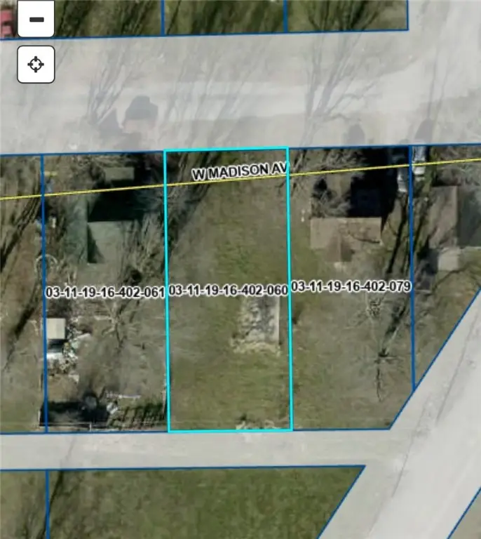 205 W Madison Avenue, Casey, IL 62420 - Image #2