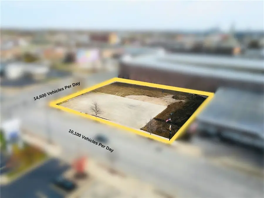 450 N Main Street, Decatur, IL 62523 - Image #2