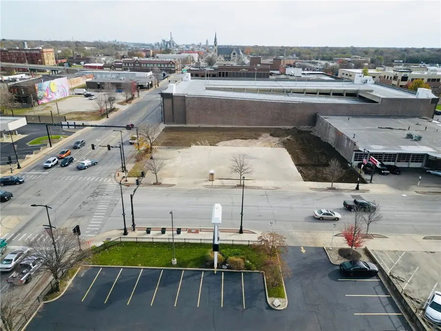 450 N Main Street, Decatur, IL 62523 - Image #3