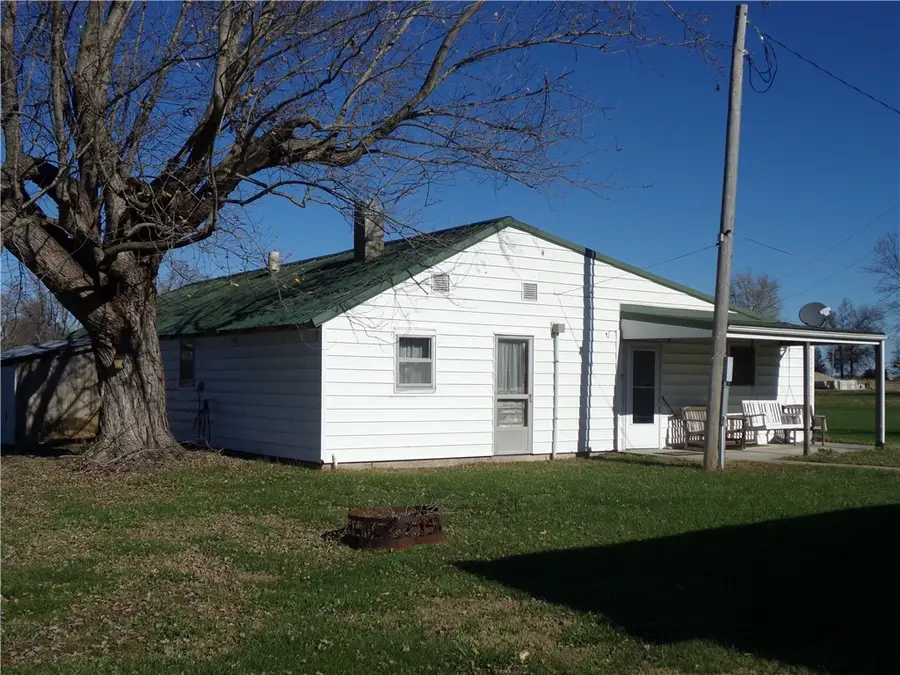 2405 E 1600th Avenue, Altamont, IL 62411 - Image #2