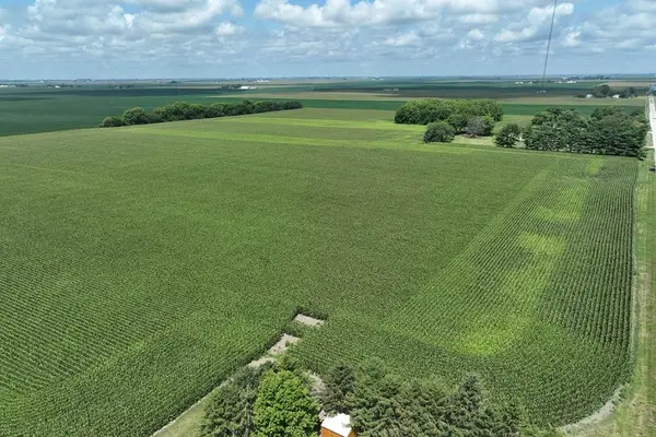 East Street, Oreana, IL 62554