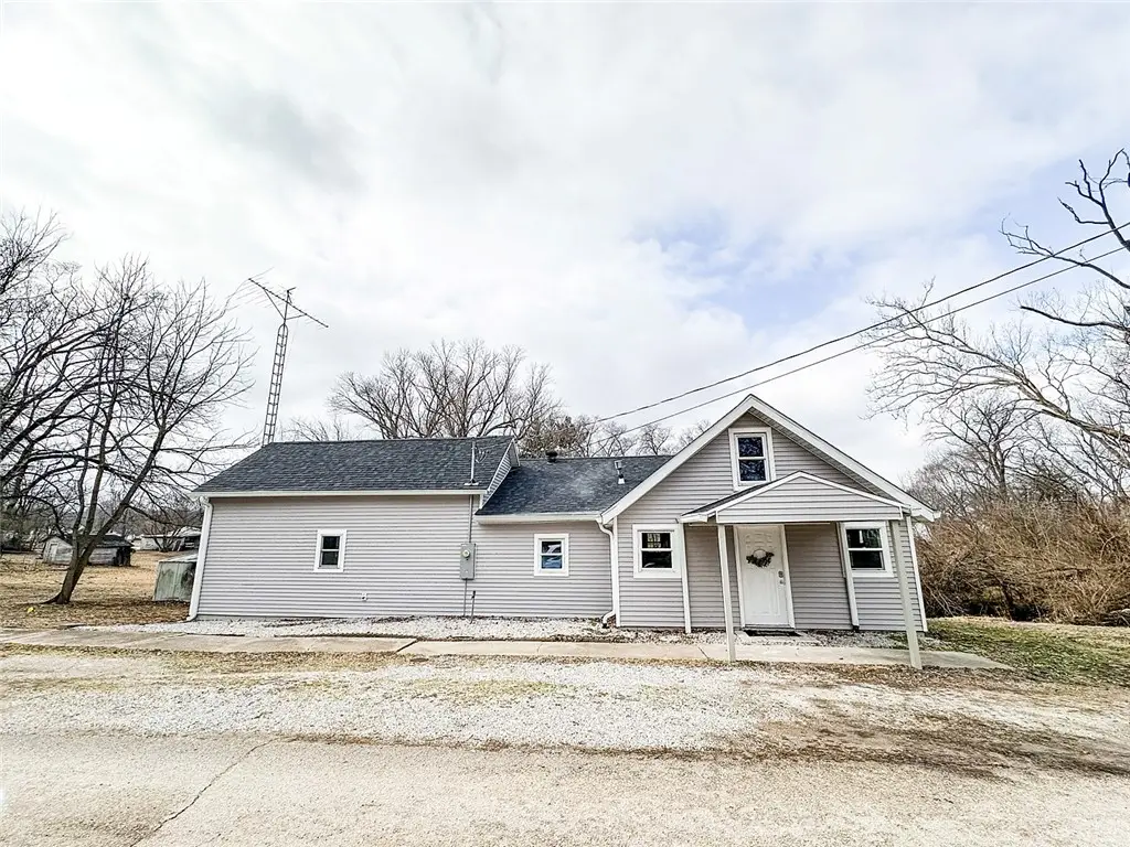 407 N Main Street, Hutsonville, IL 62433 - Image #1
