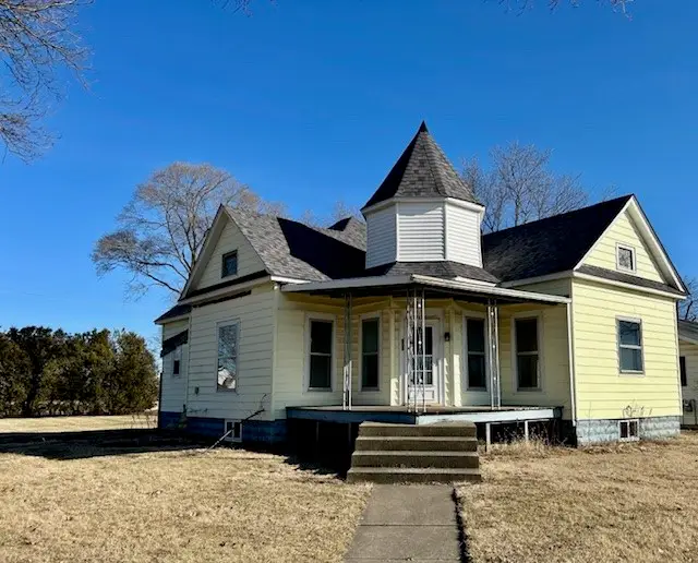 502 Attica Street, Rossville, IL 60963 - #1