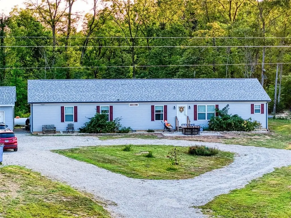 18370 Terre Haute Road, Paris, IL 61944 - Image #1