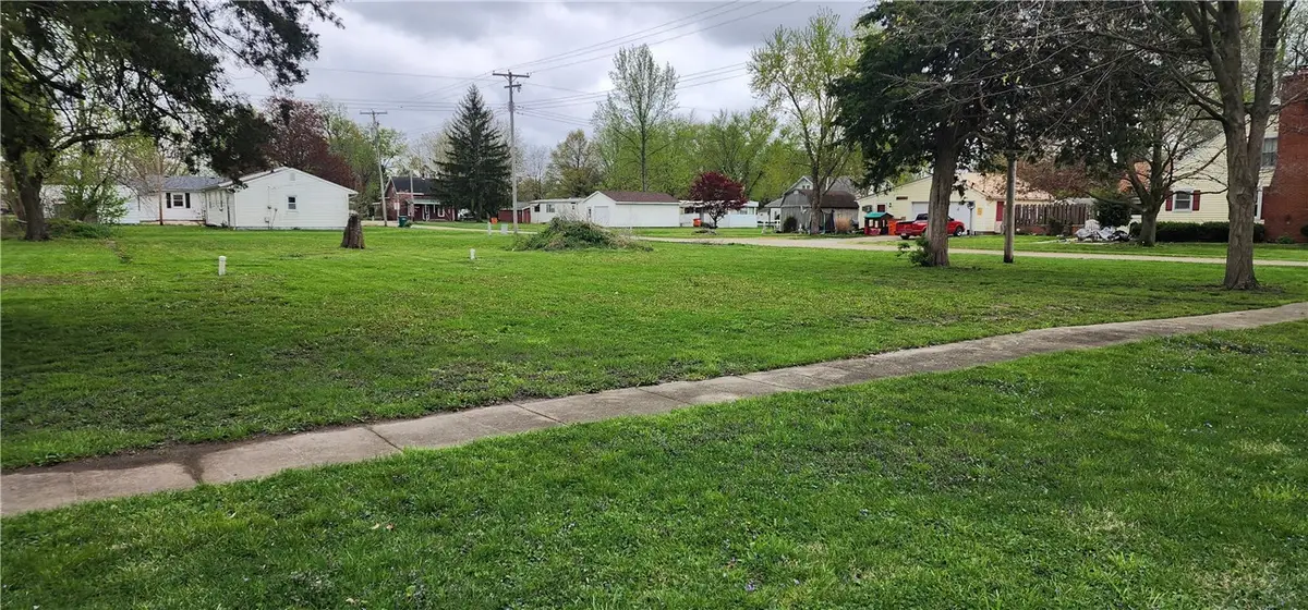 621 Broadway Avenue, Windsor, IL 61957 - Image #1