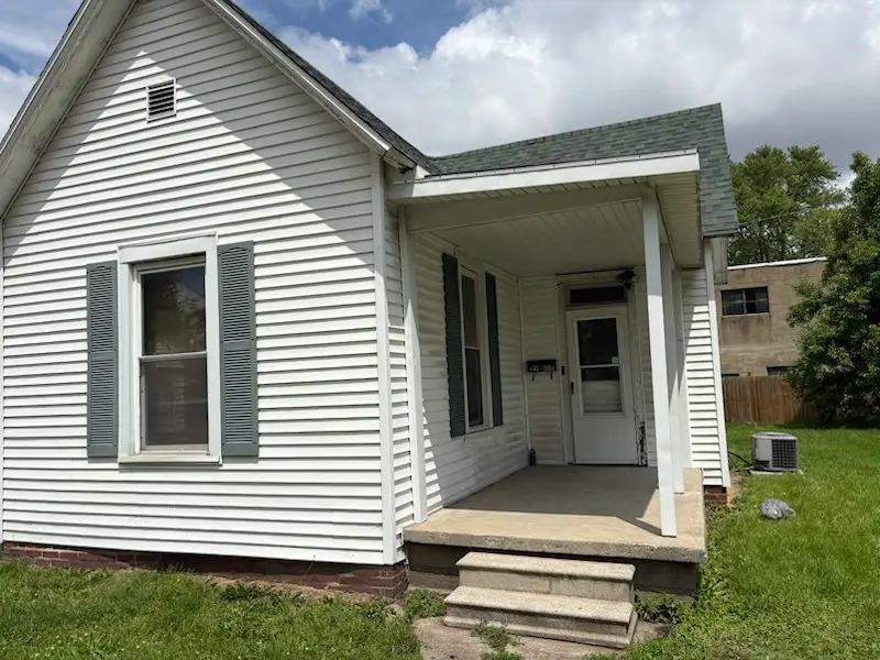 1908 Dewitt Avenue, Mattoon, IL 61938 - Image #1