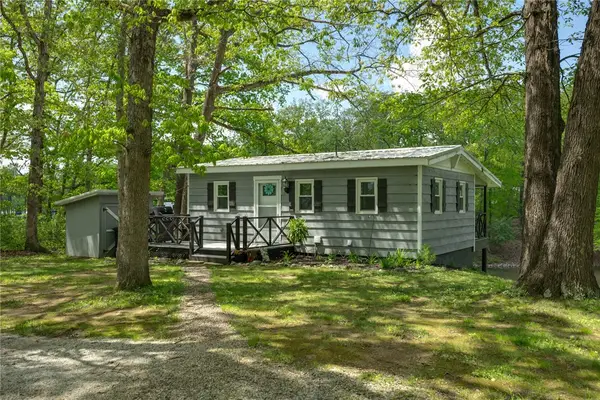 14744 N Court 1, Effingham, IL 62401