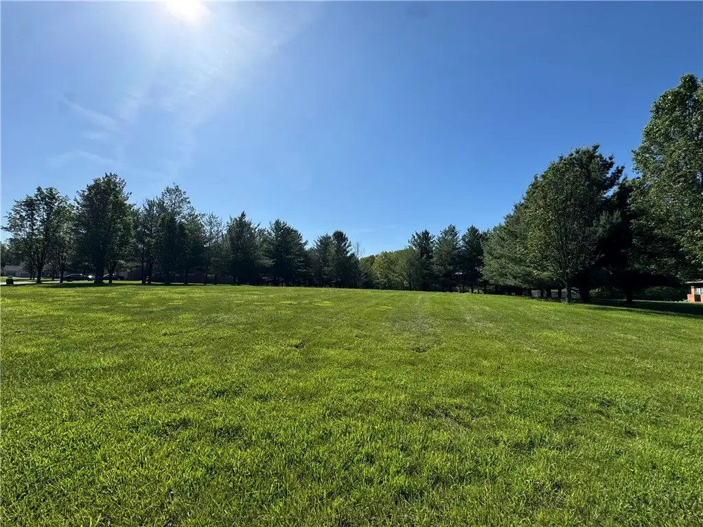 6018 Forest Hills Drive, Charleston, IL 61920 - Image #1