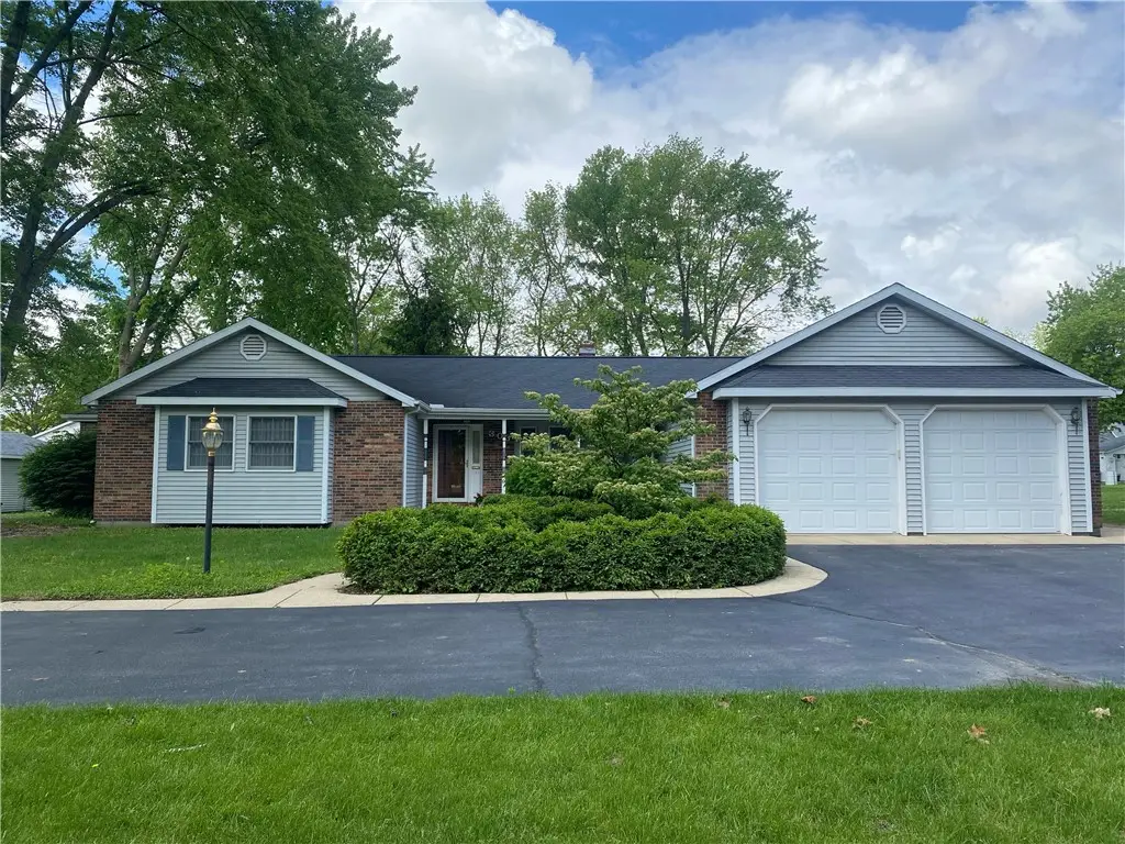 303 S Pine Street, Pana, IL 62557 - Image #1