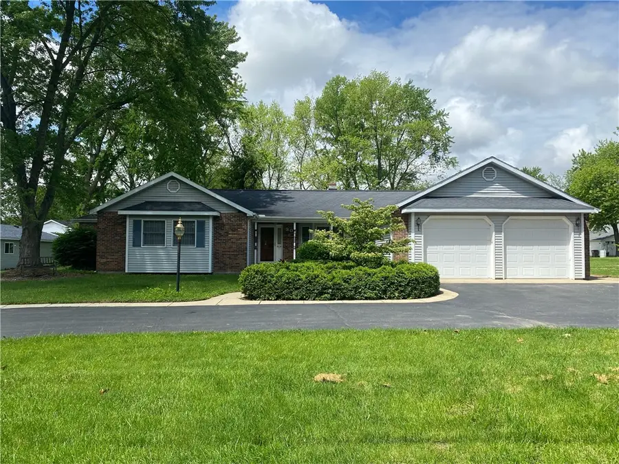 303 S Pine Street, Pana, IL 62557 - Image #3
