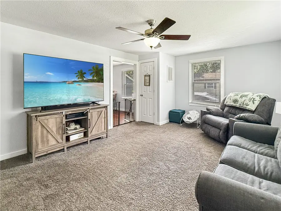 112 NW 4th Street, Casey, IL 62420 - Image #3