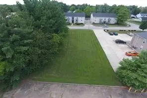 Wildwood Court, Decatur, IL 62521 - Image #2