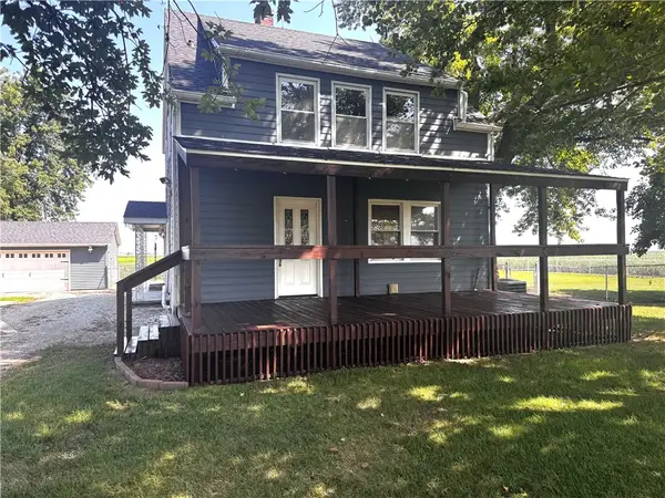 647 E 2100 North Road, Assumption, IL 62510