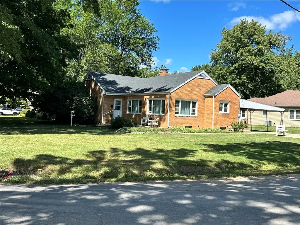 410 E Ninth Street, Pana, IL 62557 - Image #1