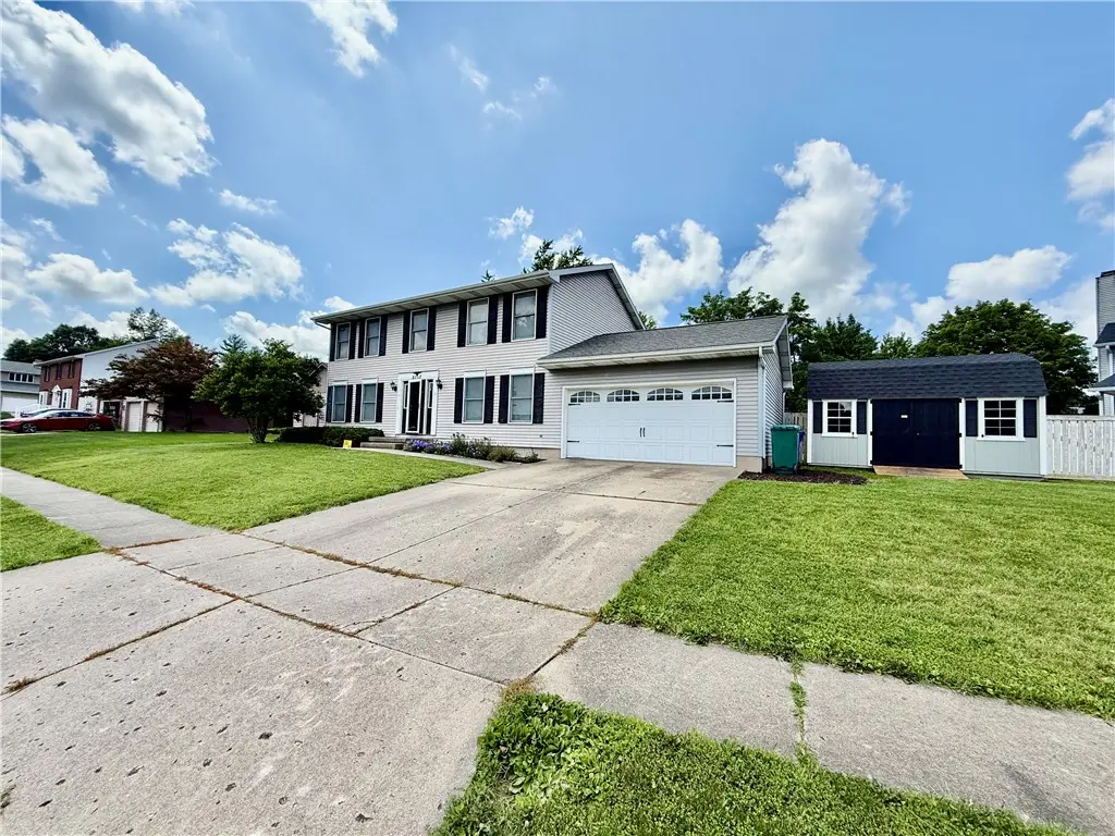 3707 N Woodridge Drive, Decatur, IL 62526 - Image #1