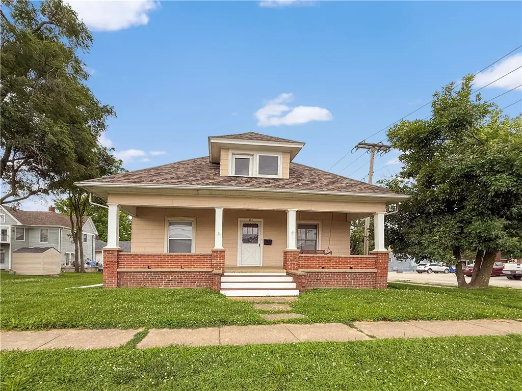 111 Andrew Street, Paris, IL 61944 - Image #1