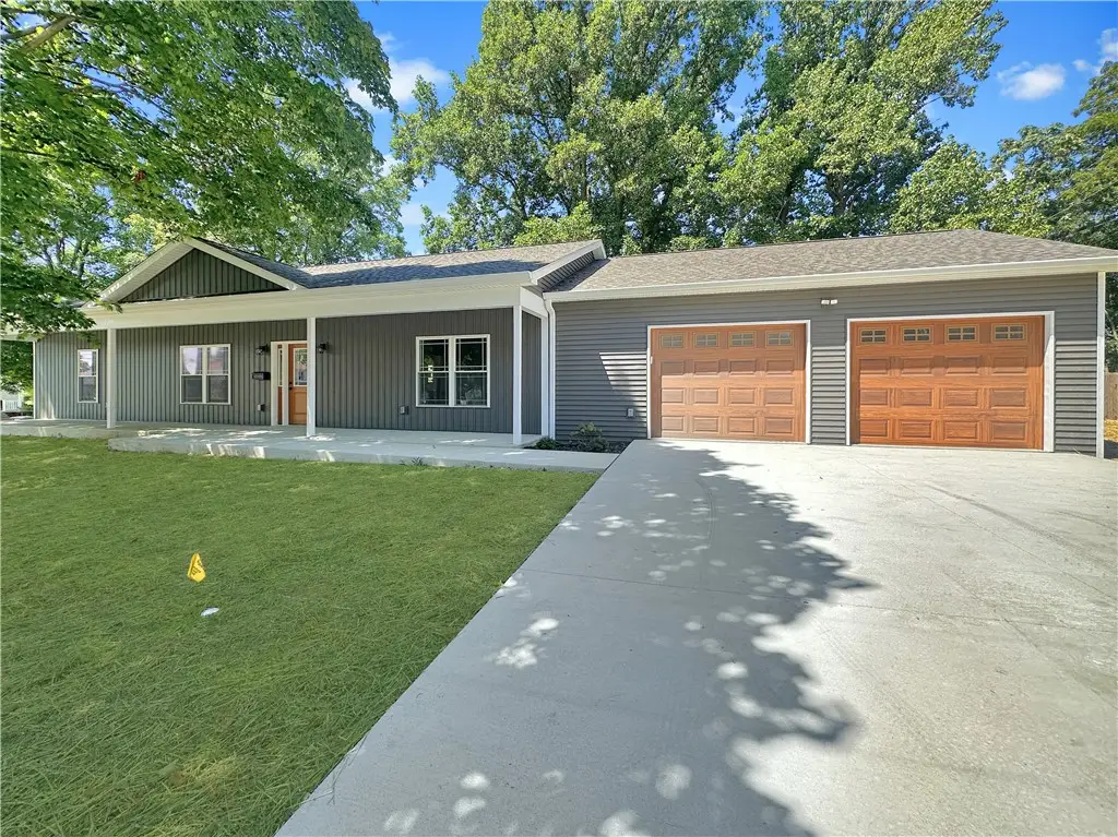 1100 Marshall Avenue, Mattoon, IL 61938 - #1