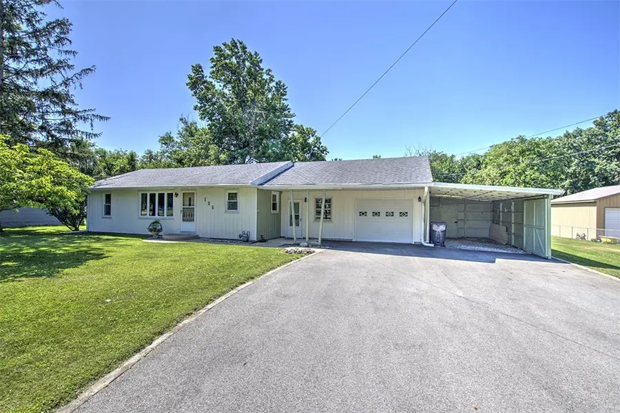 125 W Walnut Street, Mount Zion, IL 62549 - Image #2