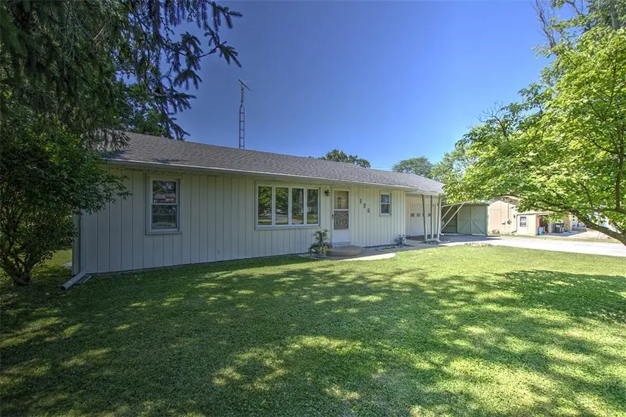 125 W Walnut Street, Mount Zion, IL 62549 - Image #3