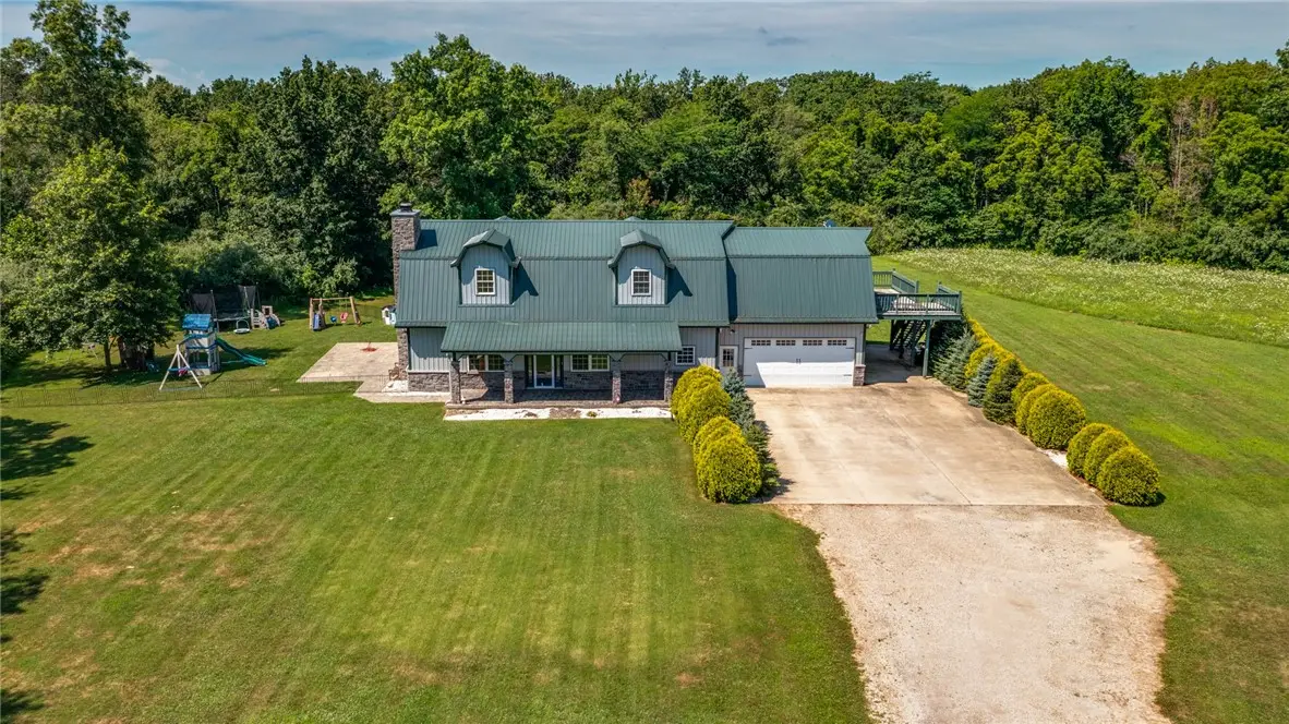 2098 2070 Avenue, Saint Elmo, IL 62458 - Image #1