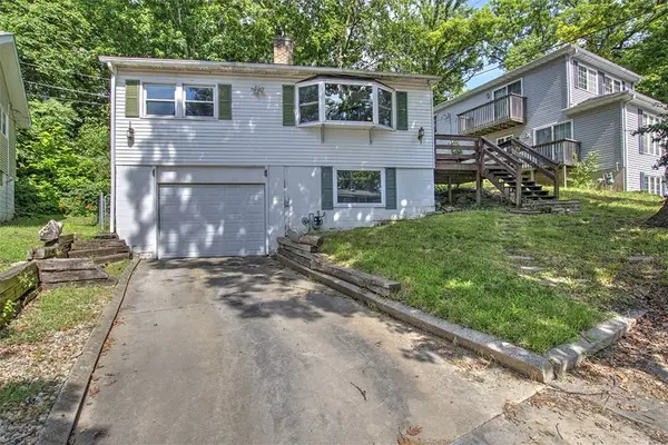 5 Lake Grove Club, Decatur, IL 62521