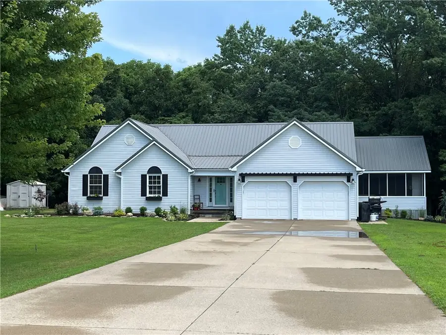 211 Brush Creek Drive, Marshall, IL 62441 - Image #2