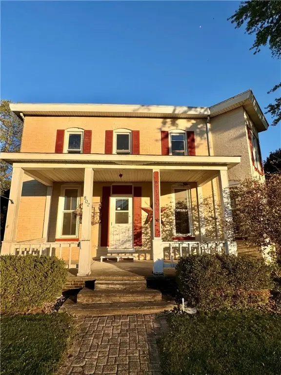 802 Locust Avenue, Neoga, IL 62447 - Image #1