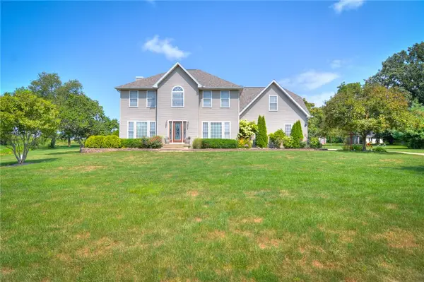 8590 Hickory Hills Drive, Argenta, IL 62501