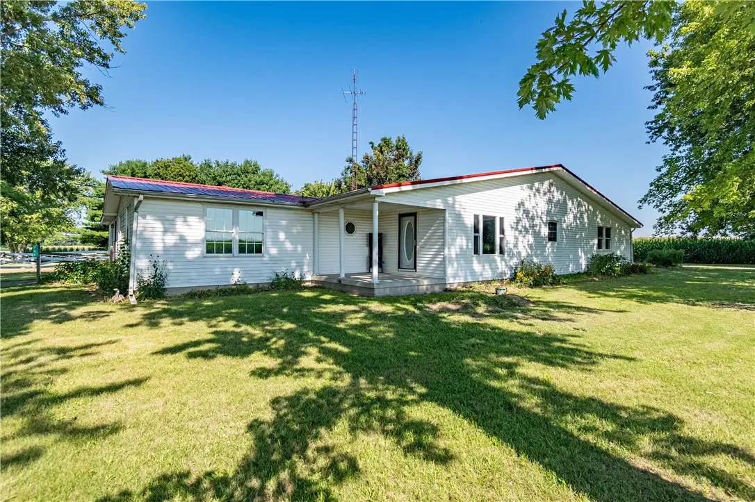 746 Cr 1500n, Sullivan, IL 61951 - Image #1