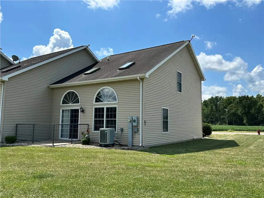 609 Beyers Lake Estate, Pana, IL 62557 - Image #2