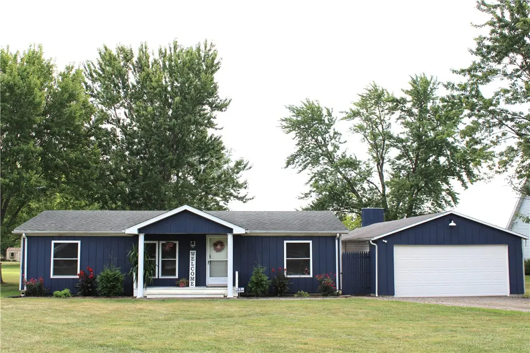 10 Chippewa Run, Pana, IL 62557 - Image #1