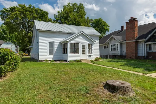 104 S Willow Street, Effingham, IL 62401