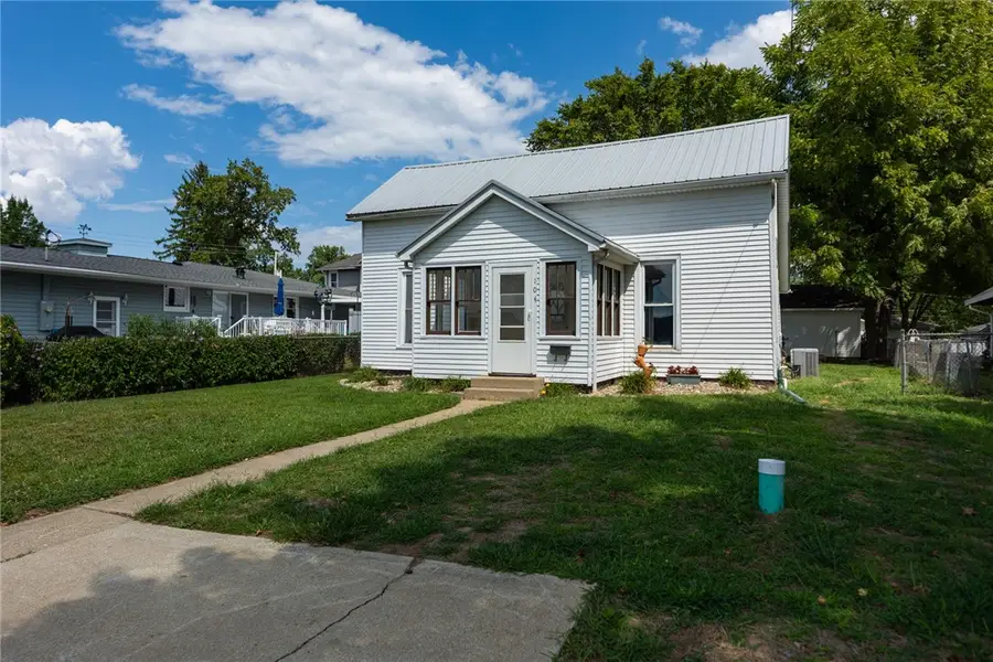 104 S Willow Street, Effingham, IL 62401 - Image #3