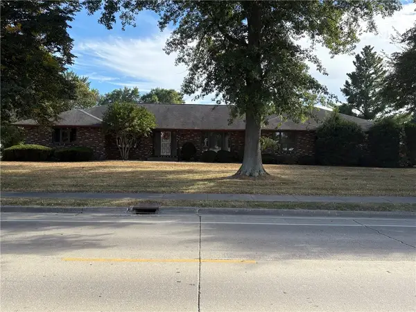 505 W Evergreen Avenue, Effingham, IL 62401