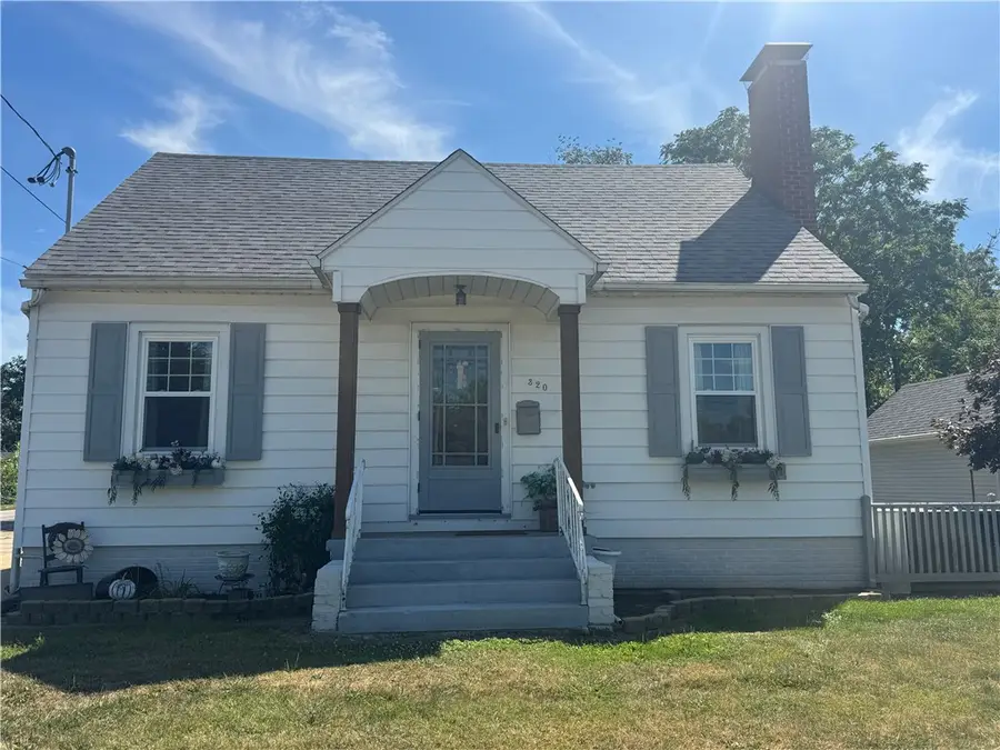 320 E Jasper Street, Paris, IL 61944 - Image #2