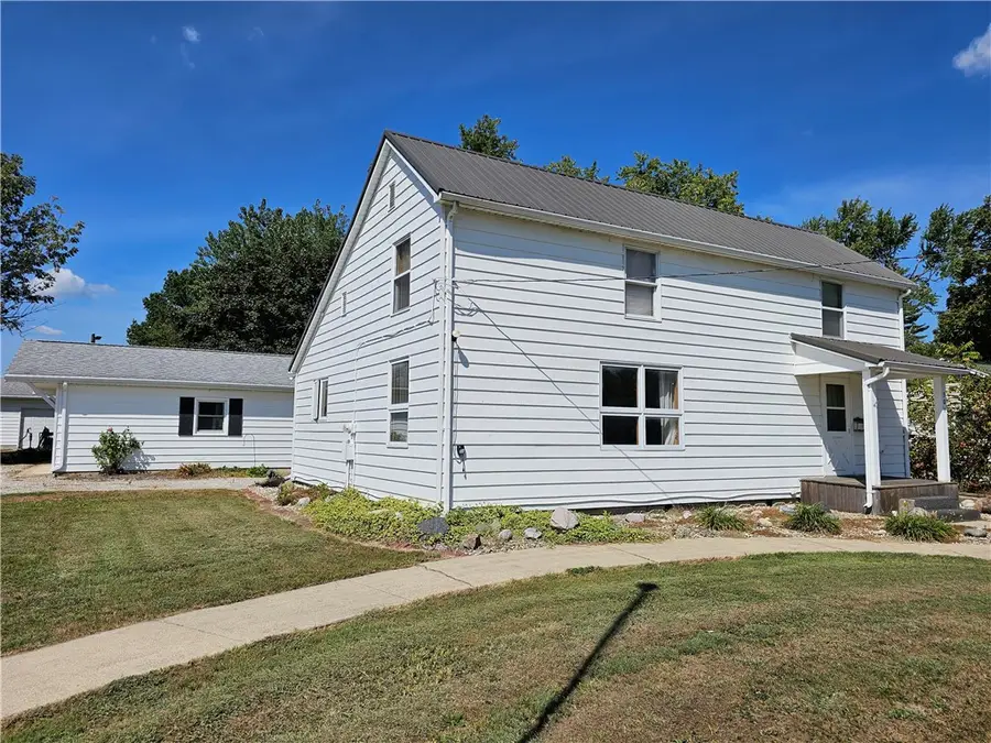 501 S Meridian Street, Toledo, IL 62468 - Image #2