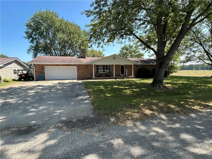 306 W Fort Drive, Palestine, IL 62451 - Image #2