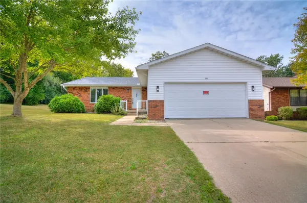 933 W Frank Drive, Decatur, IL 62526