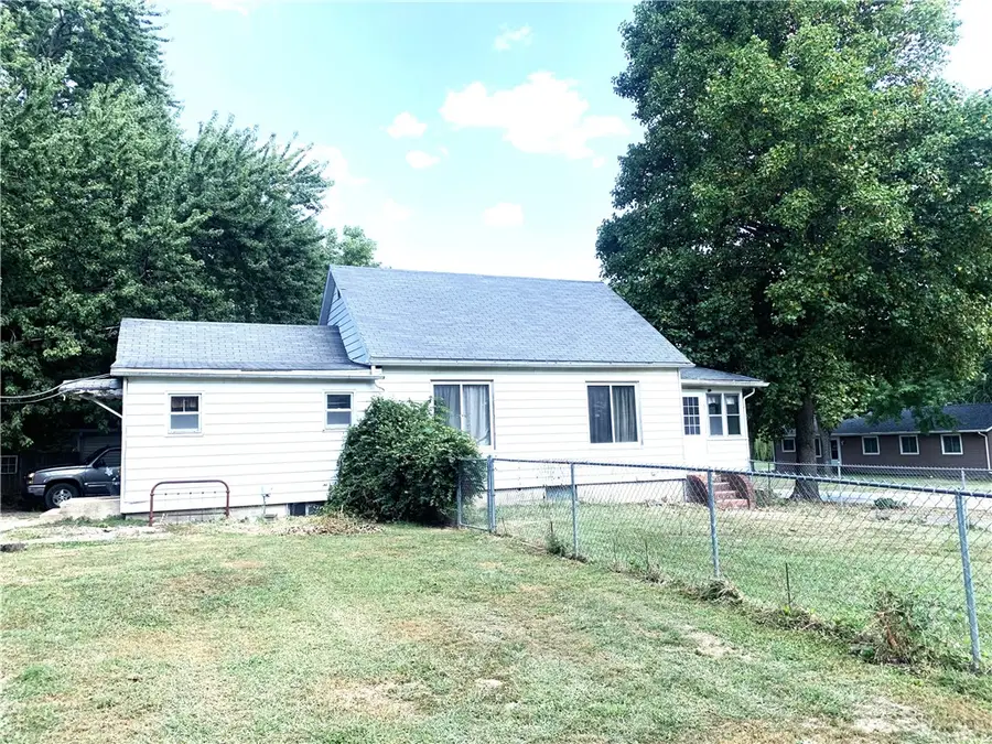 413 N Elm Street, Pana, IL 62557 - Image #2