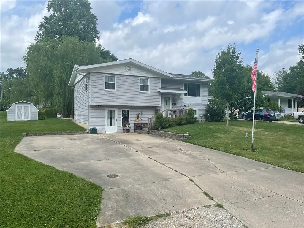 1010 E Grove Avenue, Effingham, IL 62401 - Image #1