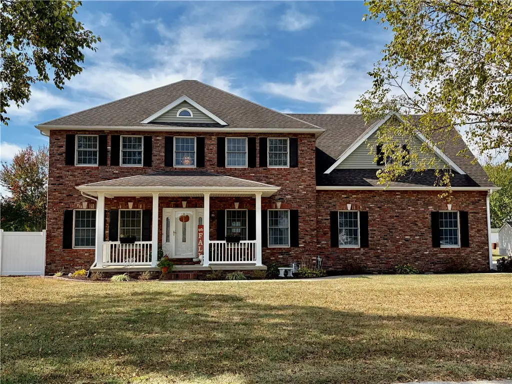 15775 Cobblestone Court, Effingham, IL 62401 - Image #1