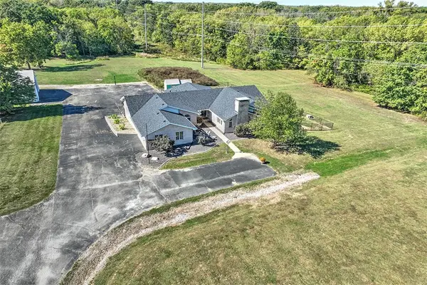 860 W Wildwood Drive, Mt Zion, IL 62549