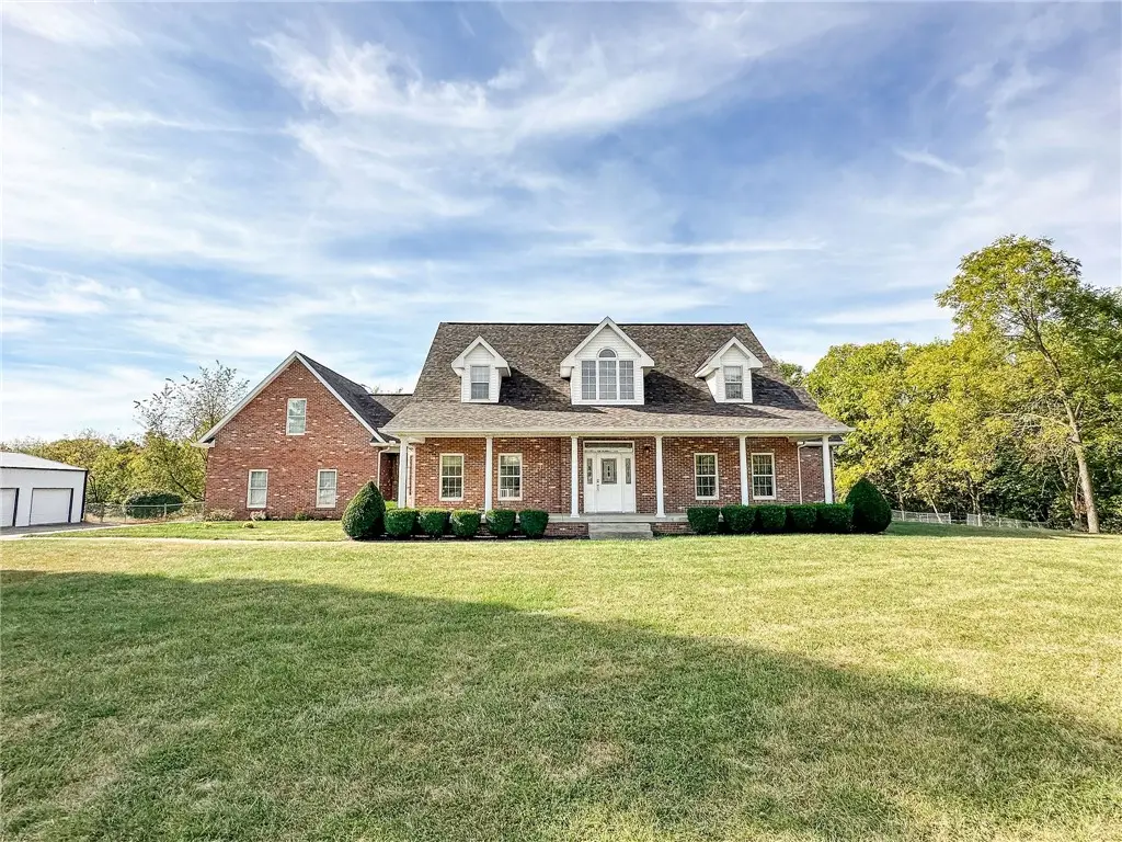 19750 E Terre Haute Road, Paris, IL 61944 - Image #1