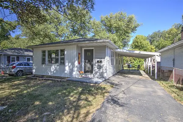 3948 E Grand Avenue, Decatur, IL 62526